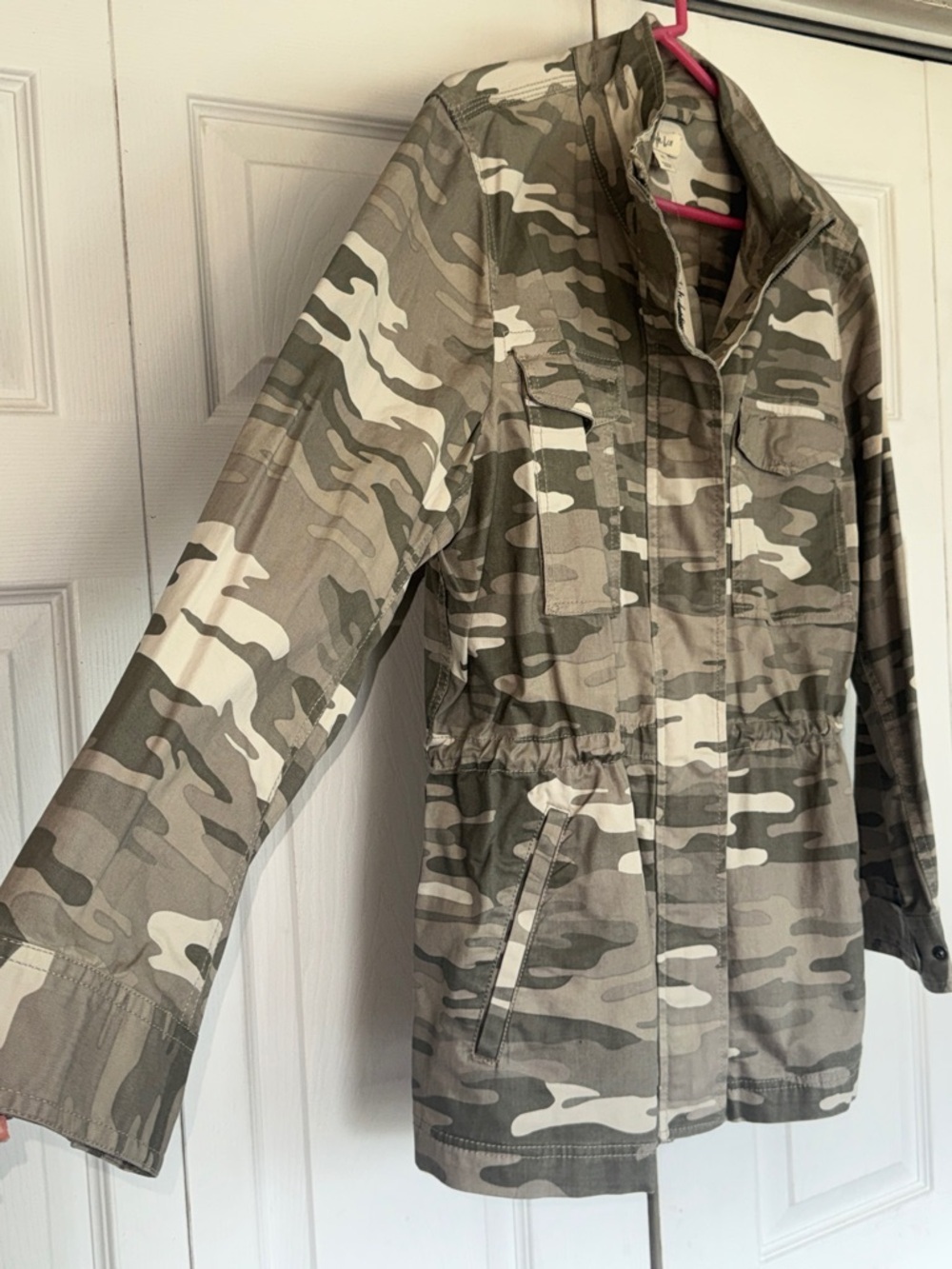 Style & Company Lightweight Camo Jacket - Beige - Picture 5 of 11